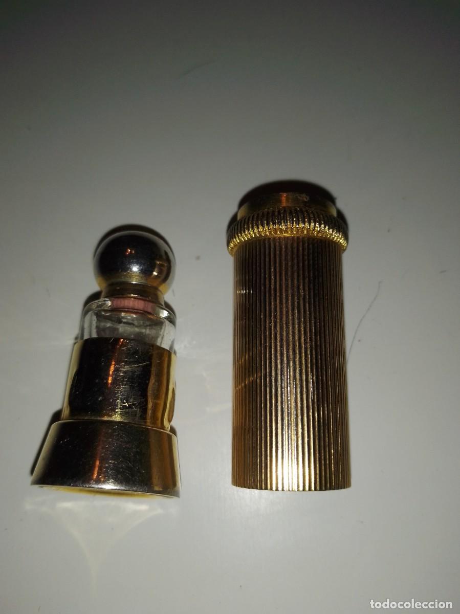 Miniaturas de perfumes antiguos: Frasquito en capsula - Foto 1
