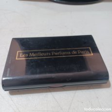 Miniaturas de perfumes antiguos: ESTUCHE CON 10 MINIATURAS LOS MEJORES PERFUMES DE PARIS. Lote 384356049