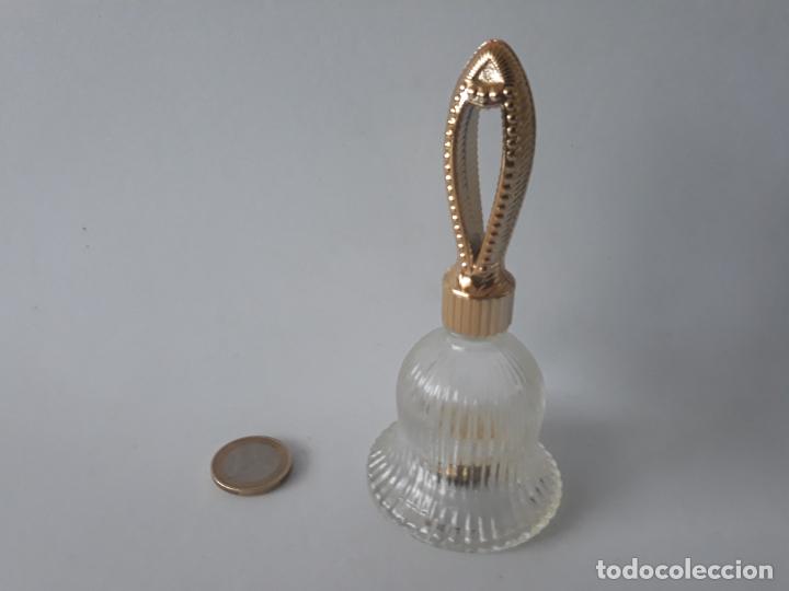 Miniaturas de perfumes antiguos: BOTELLA ELEGANCE DE AVON - Foto 1