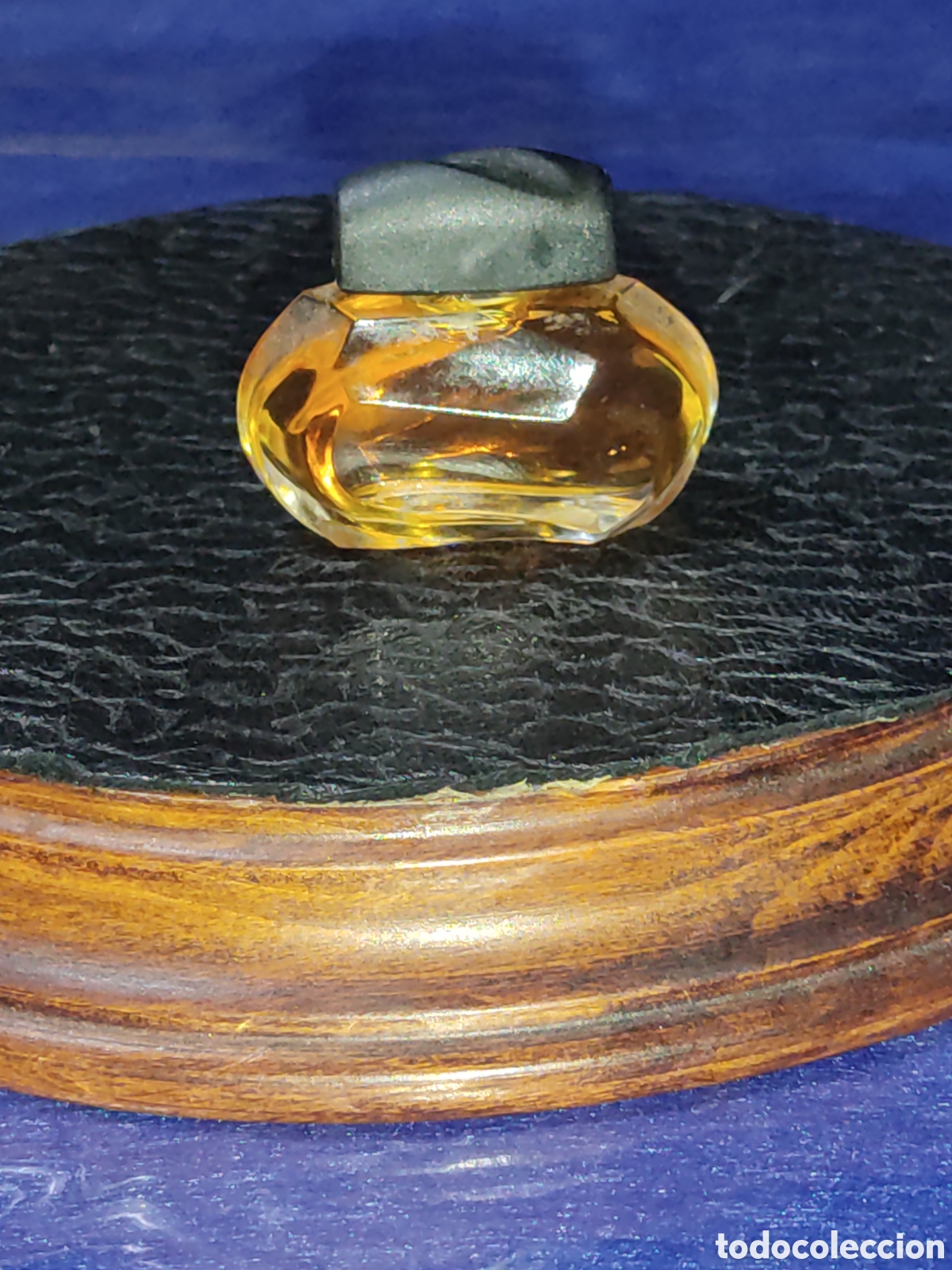 Miniaturas de perfumes antiguos: Perfume Knowing miniatura 3,5ml. - Foto 1