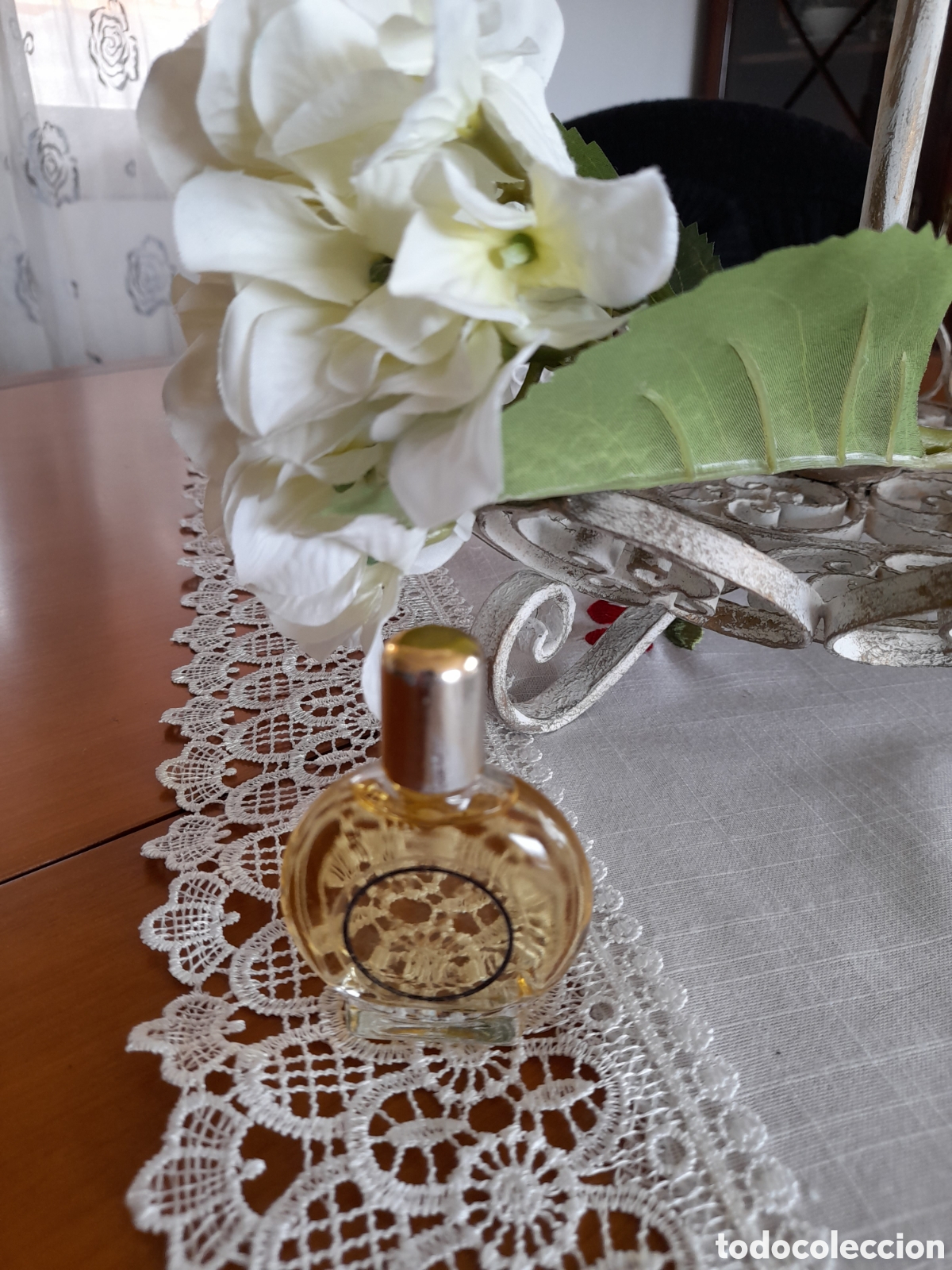 Miniaturas de perfumes antiguos: MINIATURA DE EAU DE TOILETTE AIR