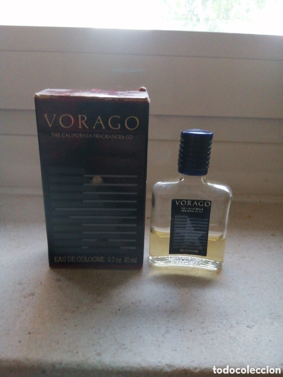 Miniaturas de perfumes antigos: COLONIA VORAGO, 20 ML, CONTENIDO EL QUE MUESTRO EN IMAGENES