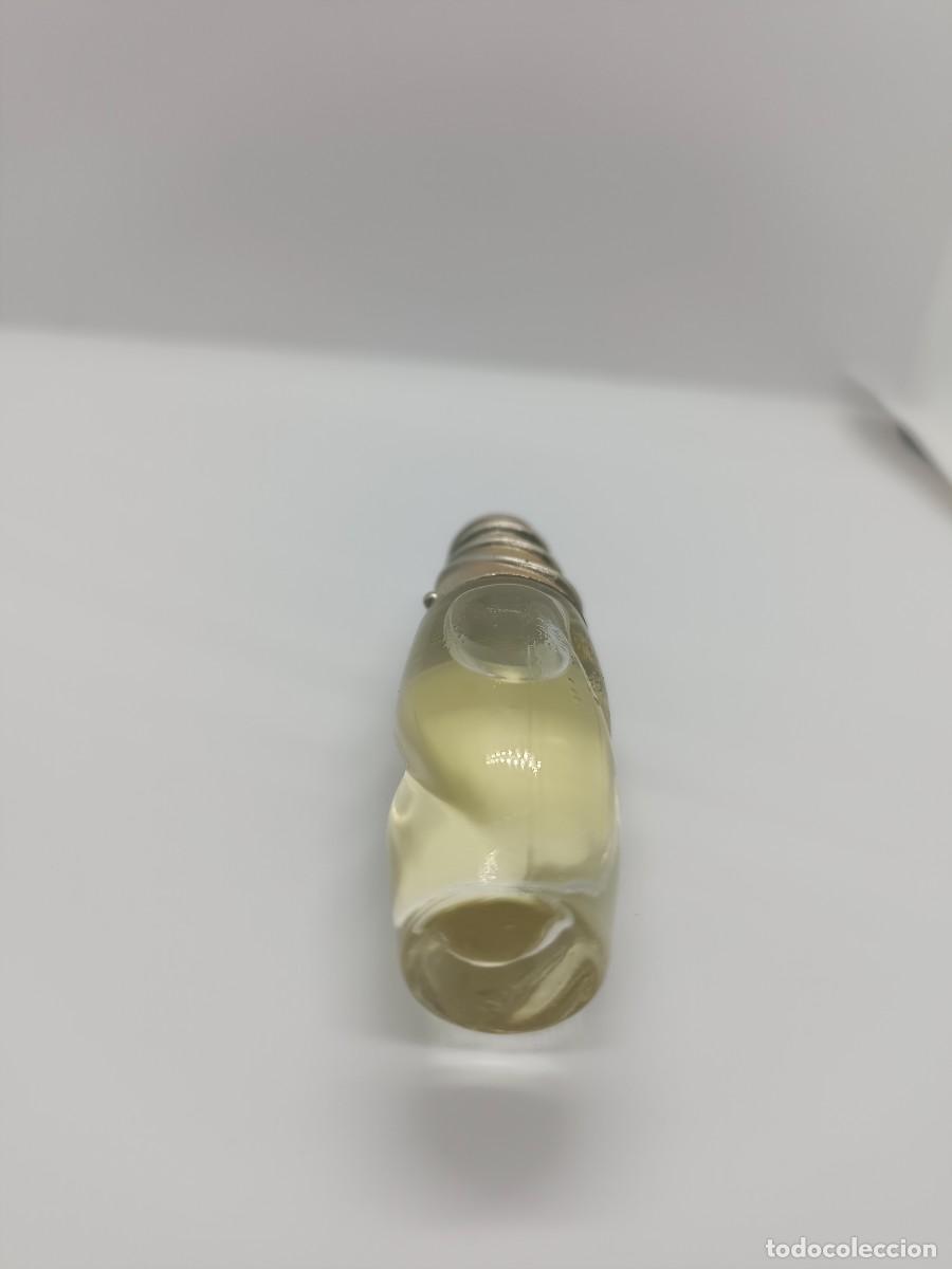 Miniaturas de perfumes antiguos: Miniatura de perfume Escada - Foto 2