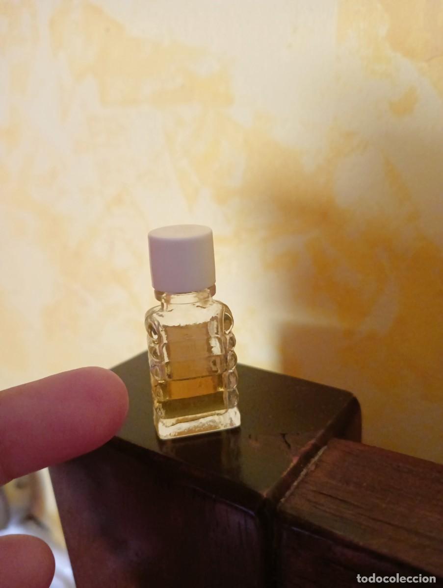 Miniaturas de perfumes antiguos: Fragonard 2 ml mini perfume - Foto 2