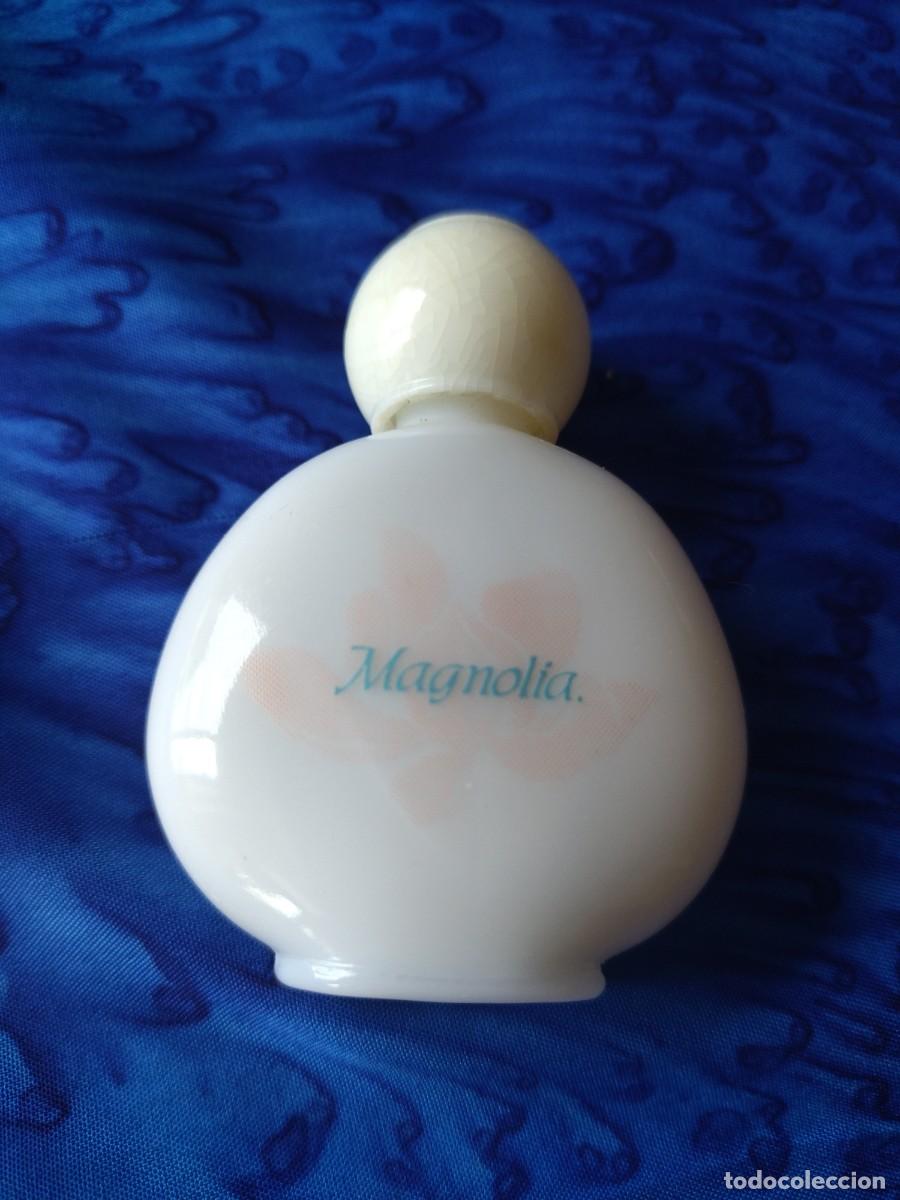 Miniaturas de perfumes antiguos: Perfume magnolia 15 ml. - Foto 3