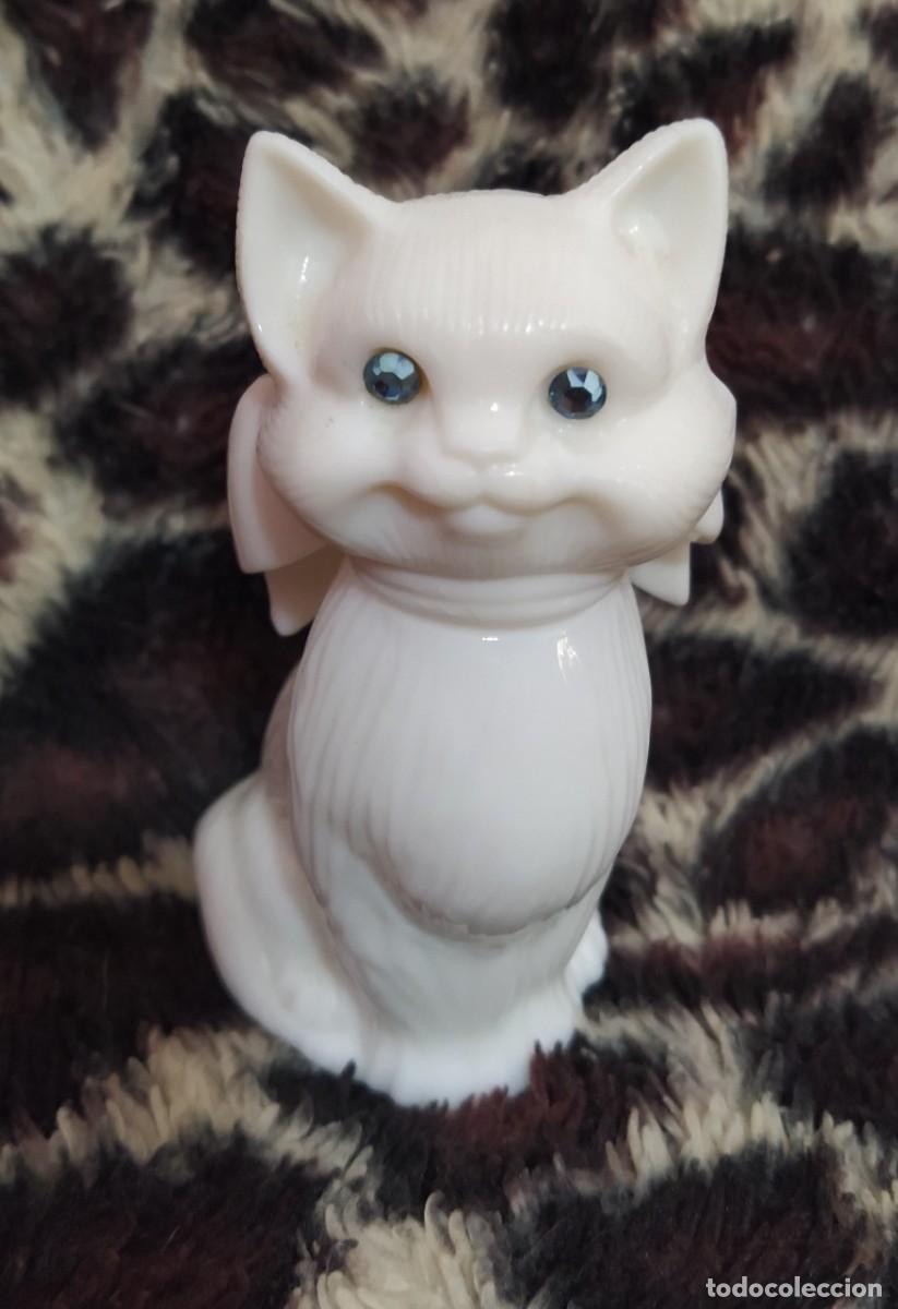 Miniaturas de perfumes antiguos: Figura perfume gata avon - Foto 1