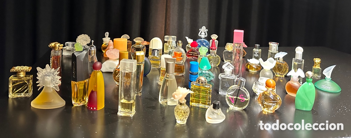 Miniaturas de perfumes antiguos: Vitrina con mini perfumes - Foto 6