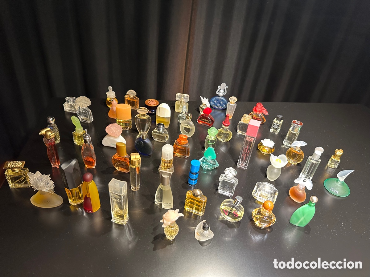 Miniaturas de perfumes antiguos: Vitrina con mini perfumes - Foto 7