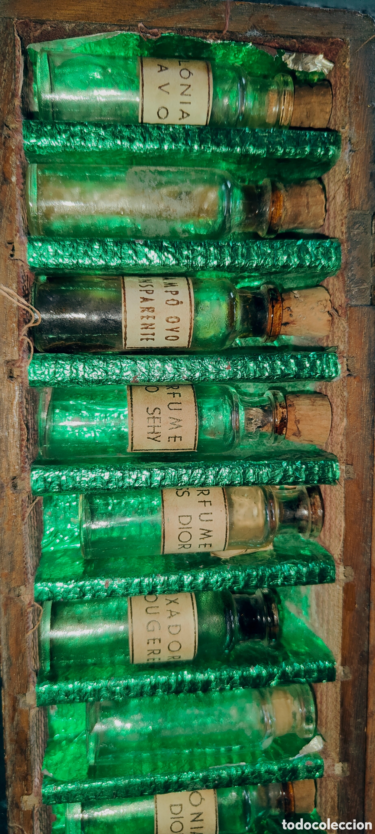 Miniaturas de perfumes antiguos: Antigua caja de perfume - Foto 4