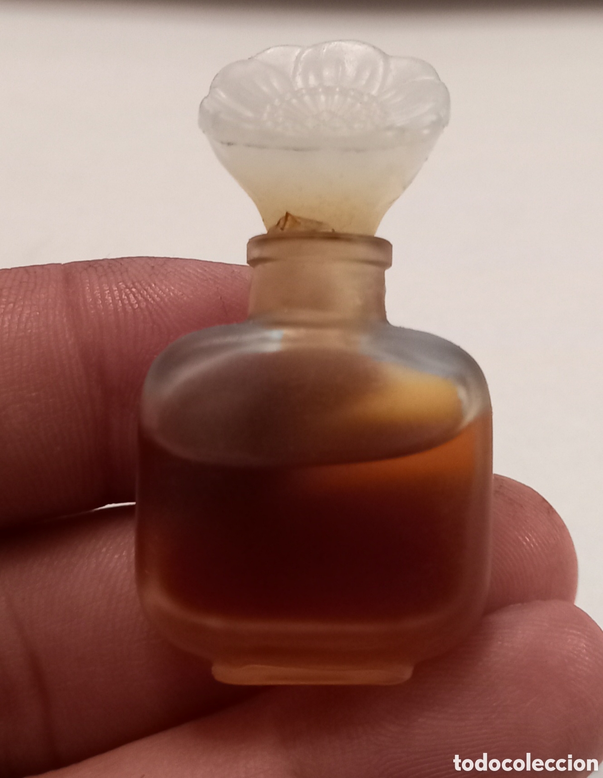 Miniatures of antique perfumes: Peque&ntilde;o frasco de perfume vintage Youth-Dew