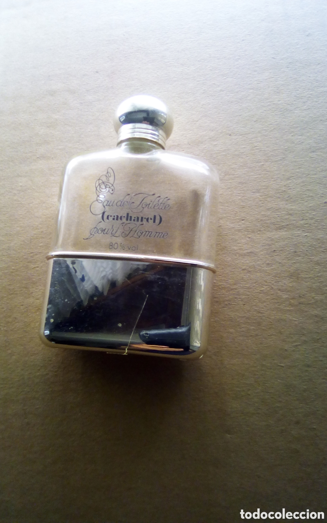 &Eacute;chantillons de parfums anciens: Eau de toilette (Cacharel) pour L'Homme. Parfums Cacharel, Paris. Frasco de 50 ml. 80 % Vol. Vac&iacute;o.