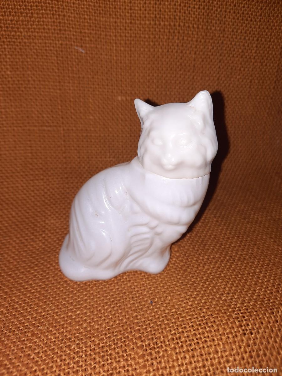 Miniaturas de perfumes antiguos: Bote perfume Gato Avon - Foto 5
