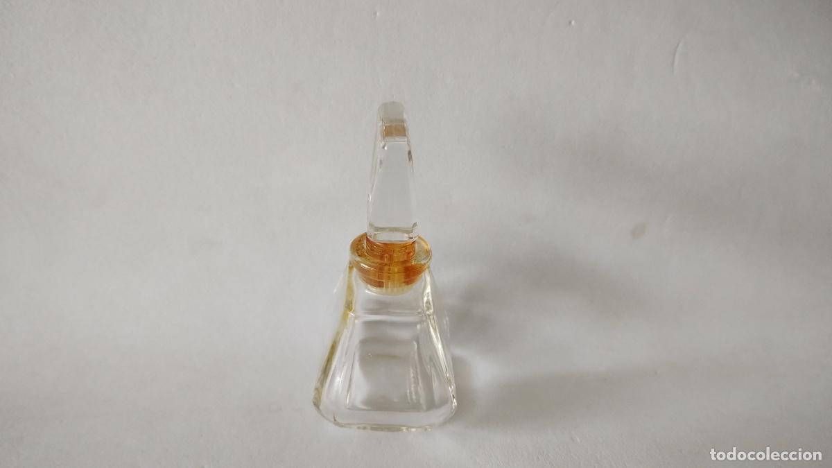 Miniaturas de perfumes antiguos: BOTELLA VINTAGE DE PERFUME EN VIDRIO - Foto 3