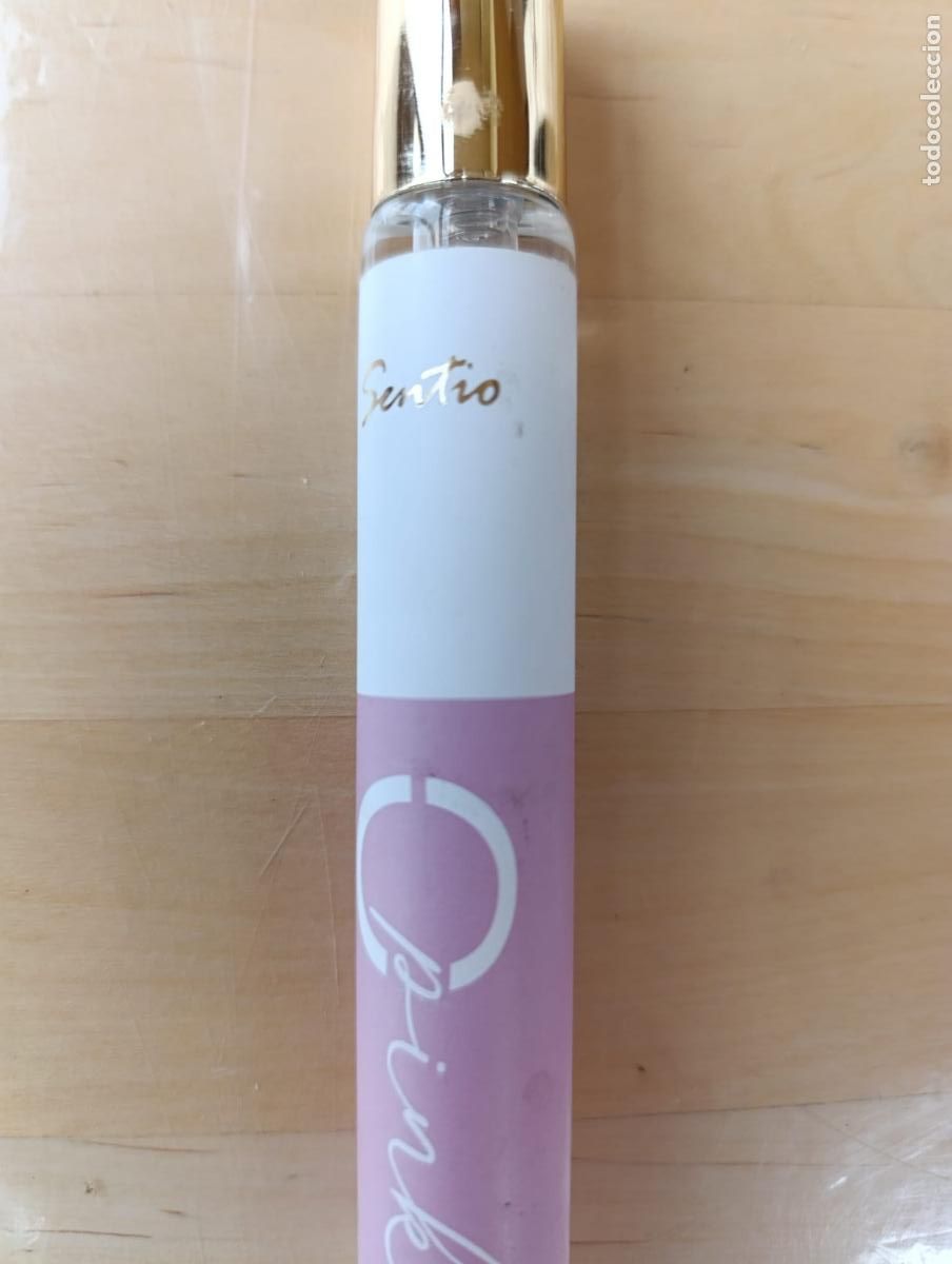 Miniaturas de perfumes antiguos: EAU DE SENTRO.35 ML SPRAY. NETHERLANDS. - Foto 1