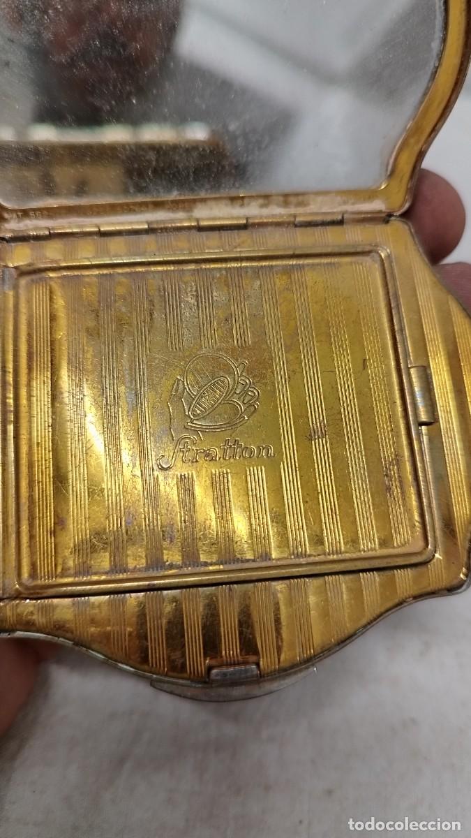 Miniaturas de perfumes antiguos: Antigua polvera stratton,no cierra bien - Foto 5