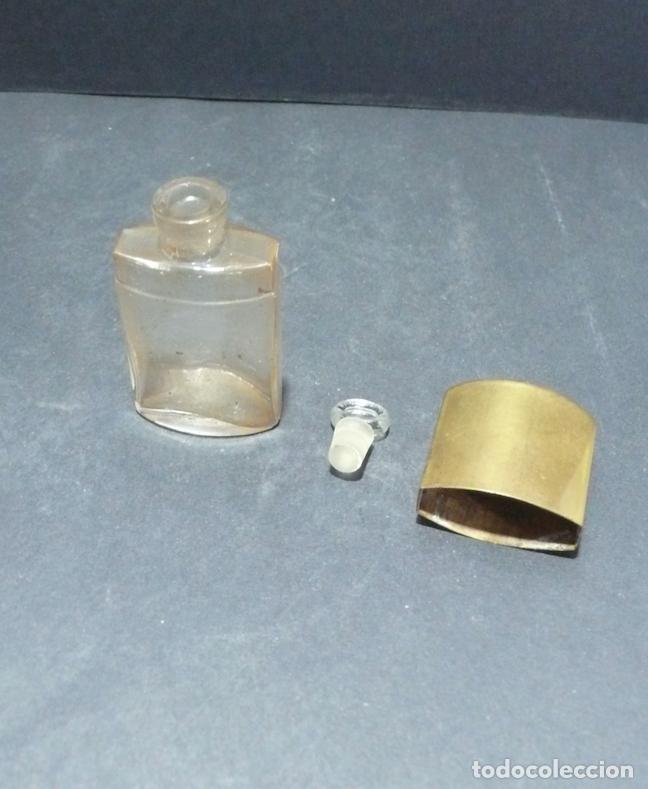 Miniaturas de perfumes antiguos: PEQUE&Ntilde;O FRASCO DE PERFUME - Foto 2
