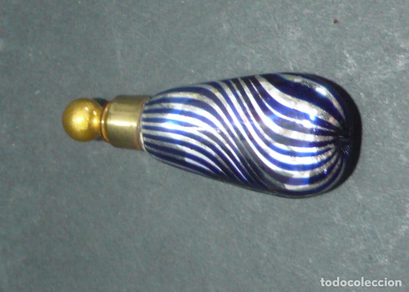 Miniaturas de perfumes antiguos: Preciosa botella de perfume - Foto 1