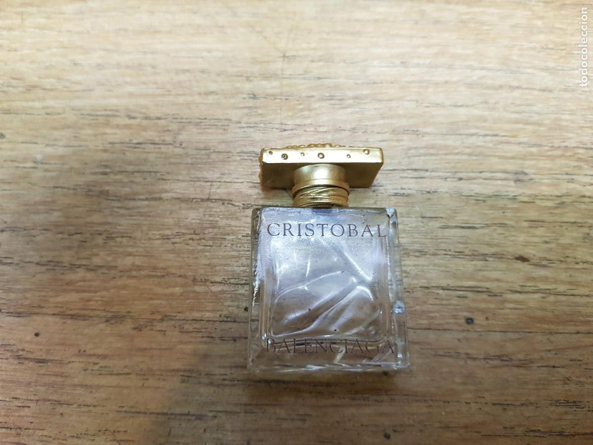 Miniaturas de perfumes antiguos: FRASCO DE PERFUME CRISTOBAL-VACIO - Foto 1