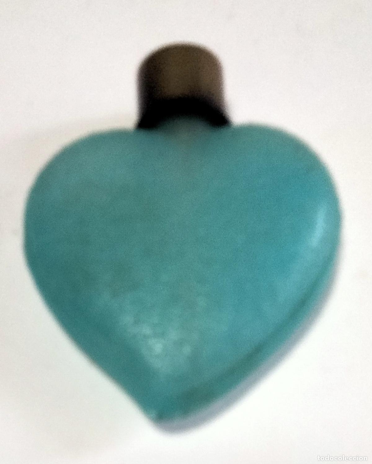 Miniaturas de perfumes antigos: Botecito perfume pl&aacute;stico.