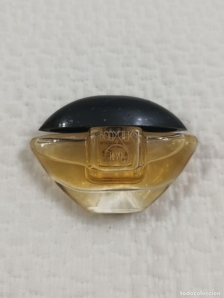 Miniaturas de perfumes antiguos: MINIATURA BODY SILK. LA PERLA - Foto 1