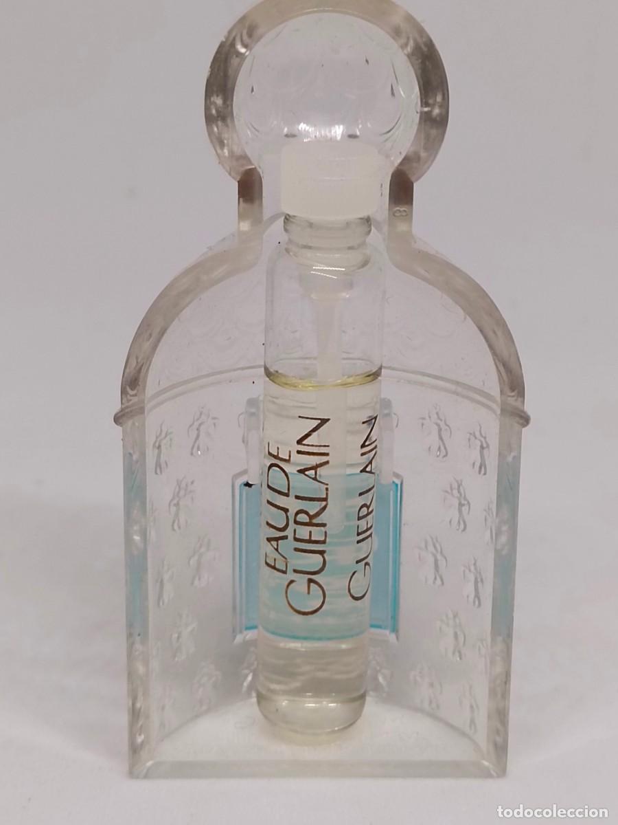 Miniaturas de perfumes antiguos: Miniatura de perfume Eau de Guerlain vial - Foto 4