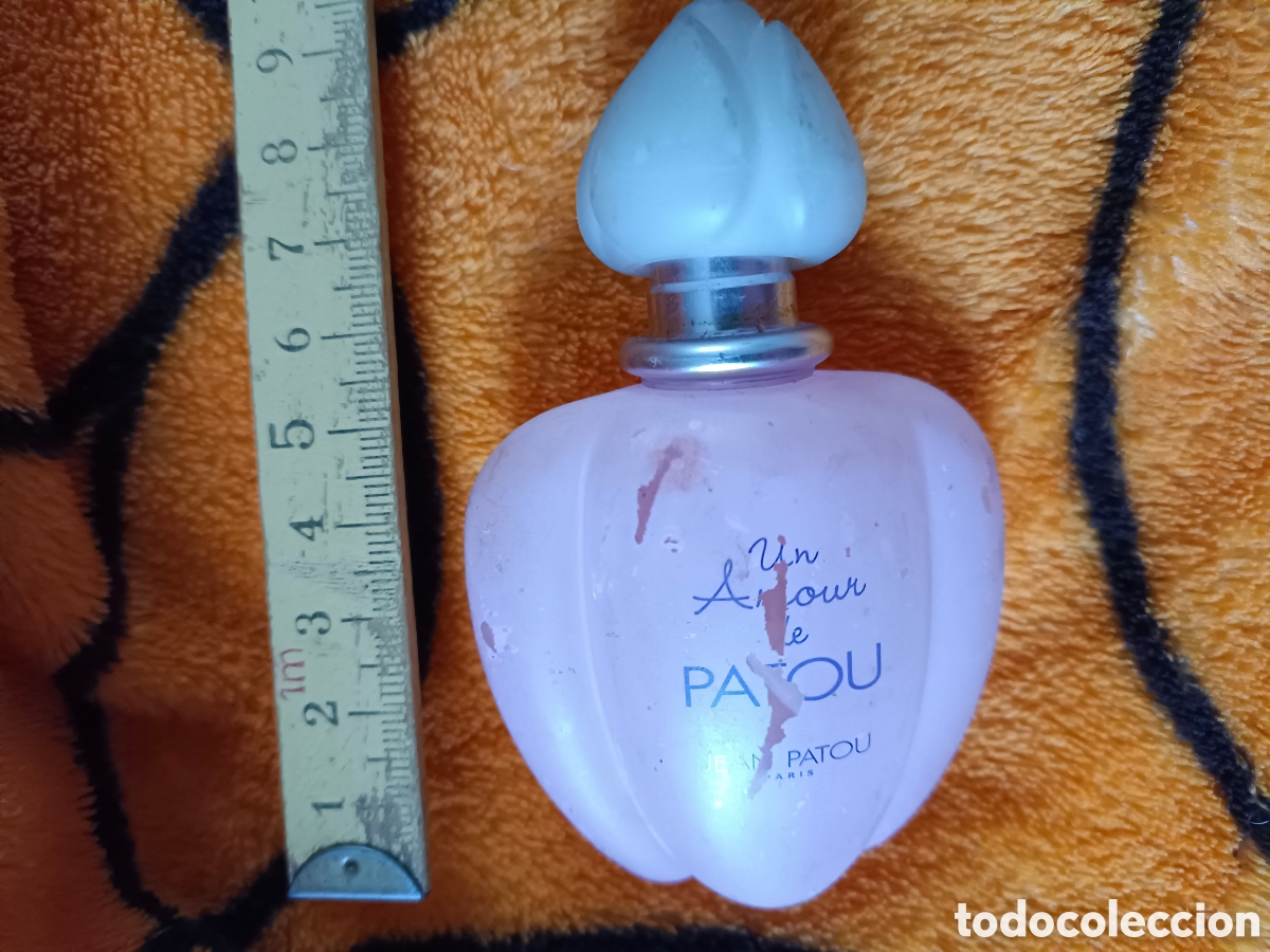 Miniaturas de perfumes antiguos: Fresquito vac&iacute;o de perfume Patou - Foto 2
