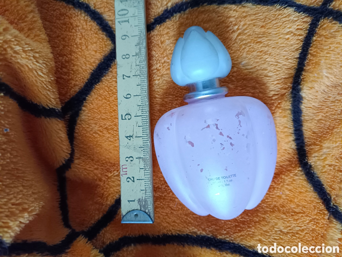 Miniaturas de perfumes antiguos: Fresquito vac&iacute;o de perfume Patou - Foto 1
