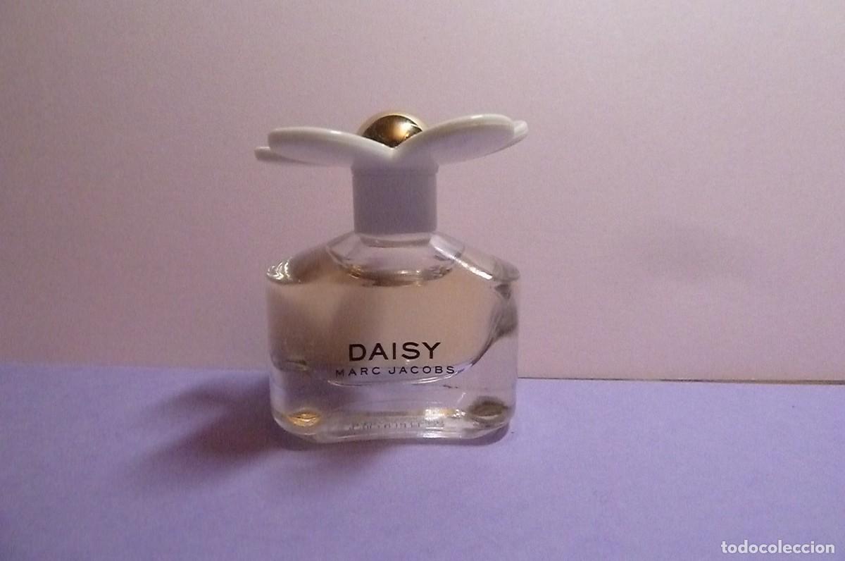 Miniaturas de perfumes antiguos: Miniatura perfume Daisy. Marc Jacobs - Foto 2