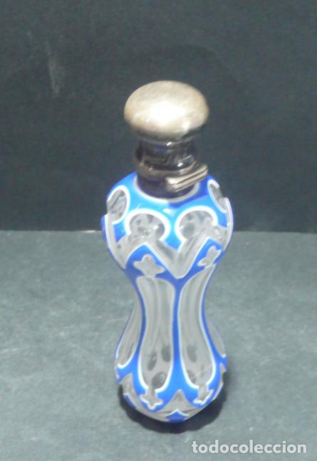 Miniaturas de perfumes antiguos: PEQUE&Ntilde;A BOTELLA DE PERFUME - Foto 2