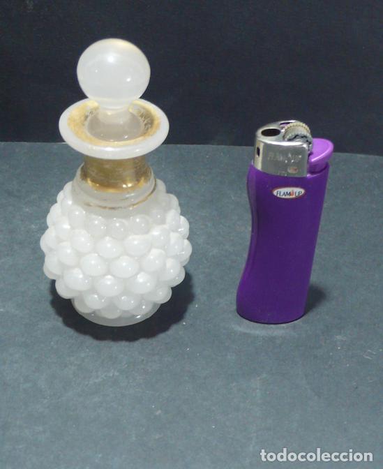 Miniaturas de perfumes antiguos: PEQUE&Ntilde;A BOTELLA DE PERFUME - Foto 2