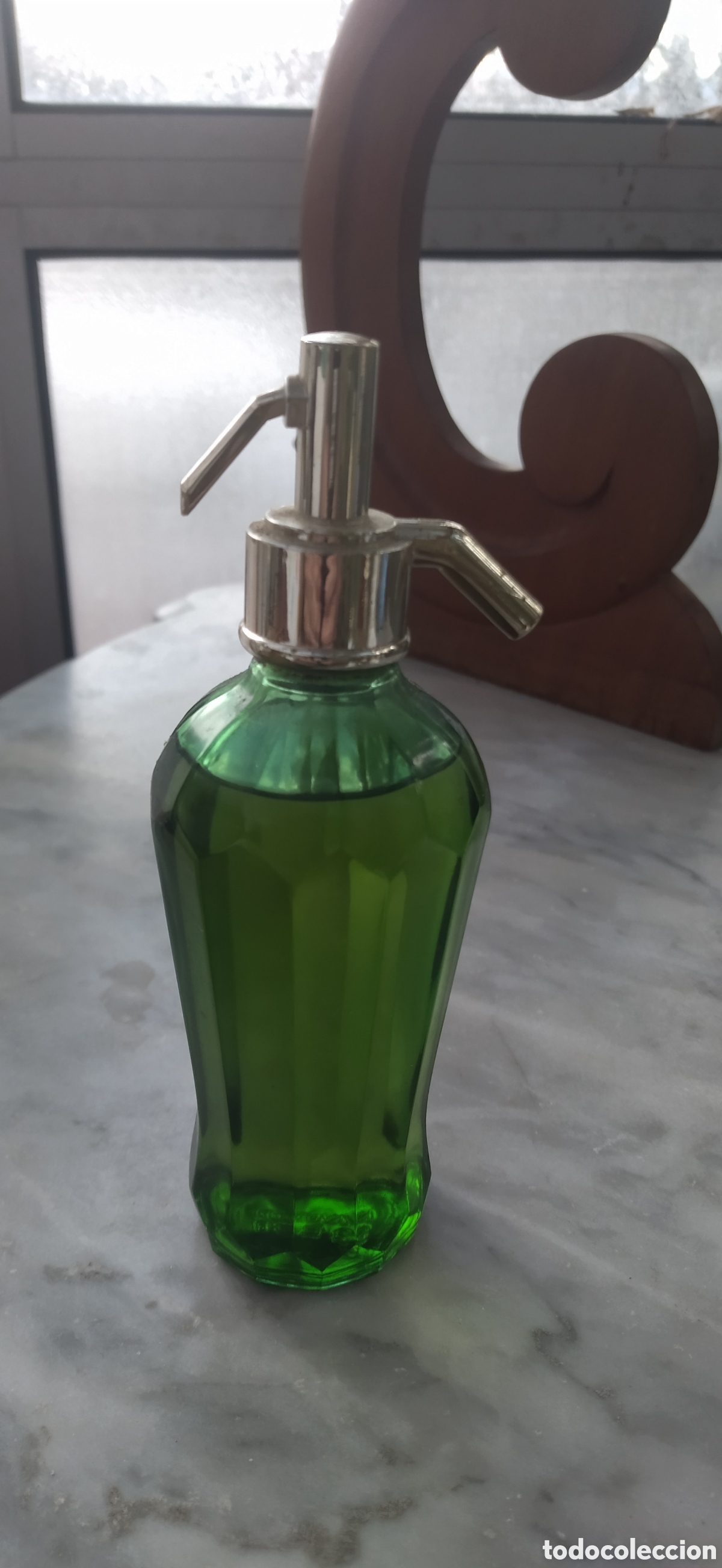 Miniaturas de perfumes antiguos: Frasco de colonia AVON - Foto 1