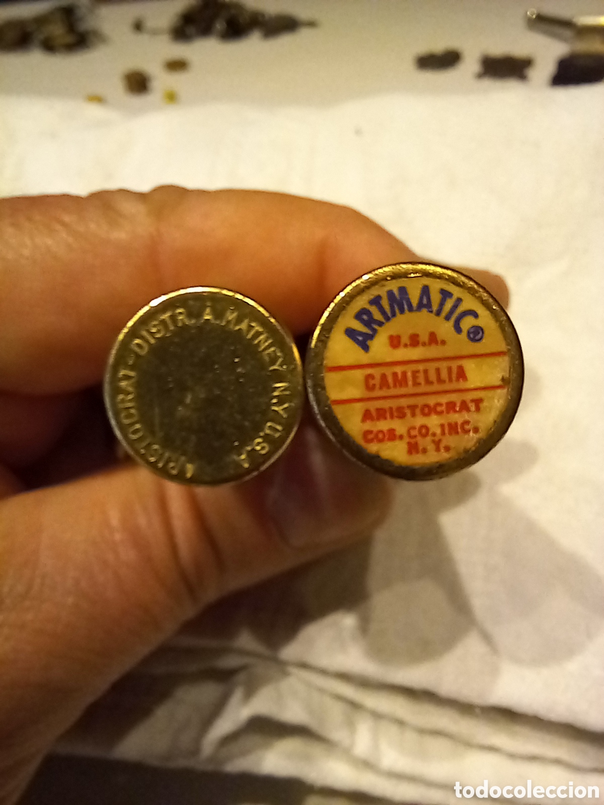 Miniaturas de perfumes antiguos: Barras de labios vintage - Foto 2