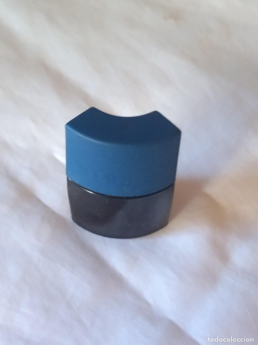 Miniaturas de perfumes antiguos: Versace Versus , 5 ml. vac&iacute;o - Foto 4