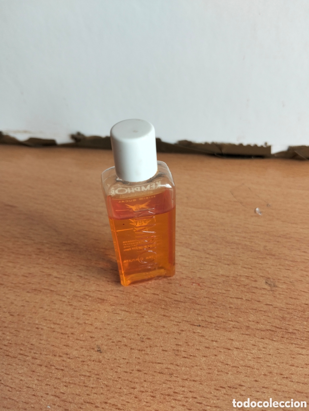 Miniaturas de perfumes antiguos: Kemphor elixir bucal muestra - Foto 2