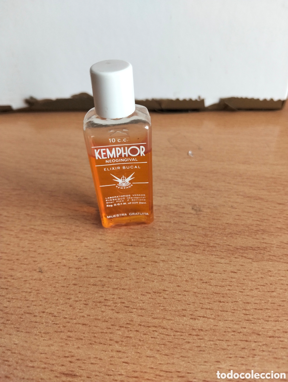 Miniaturas de perfumes antiguos: Kemphor elixir bucal muestra - Foto 1