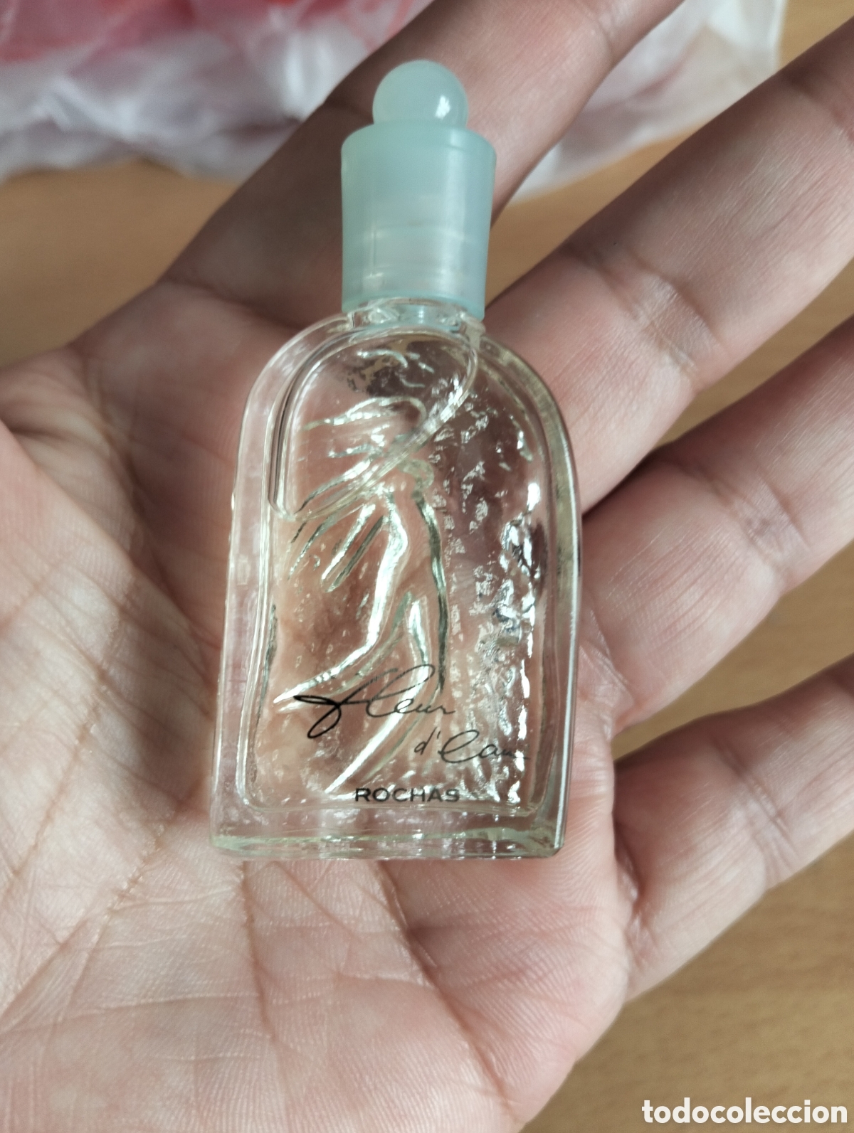 Miniaturas de perfumes antiguos: Rochas mini perfume de colecci&oacute;n - Foto 2