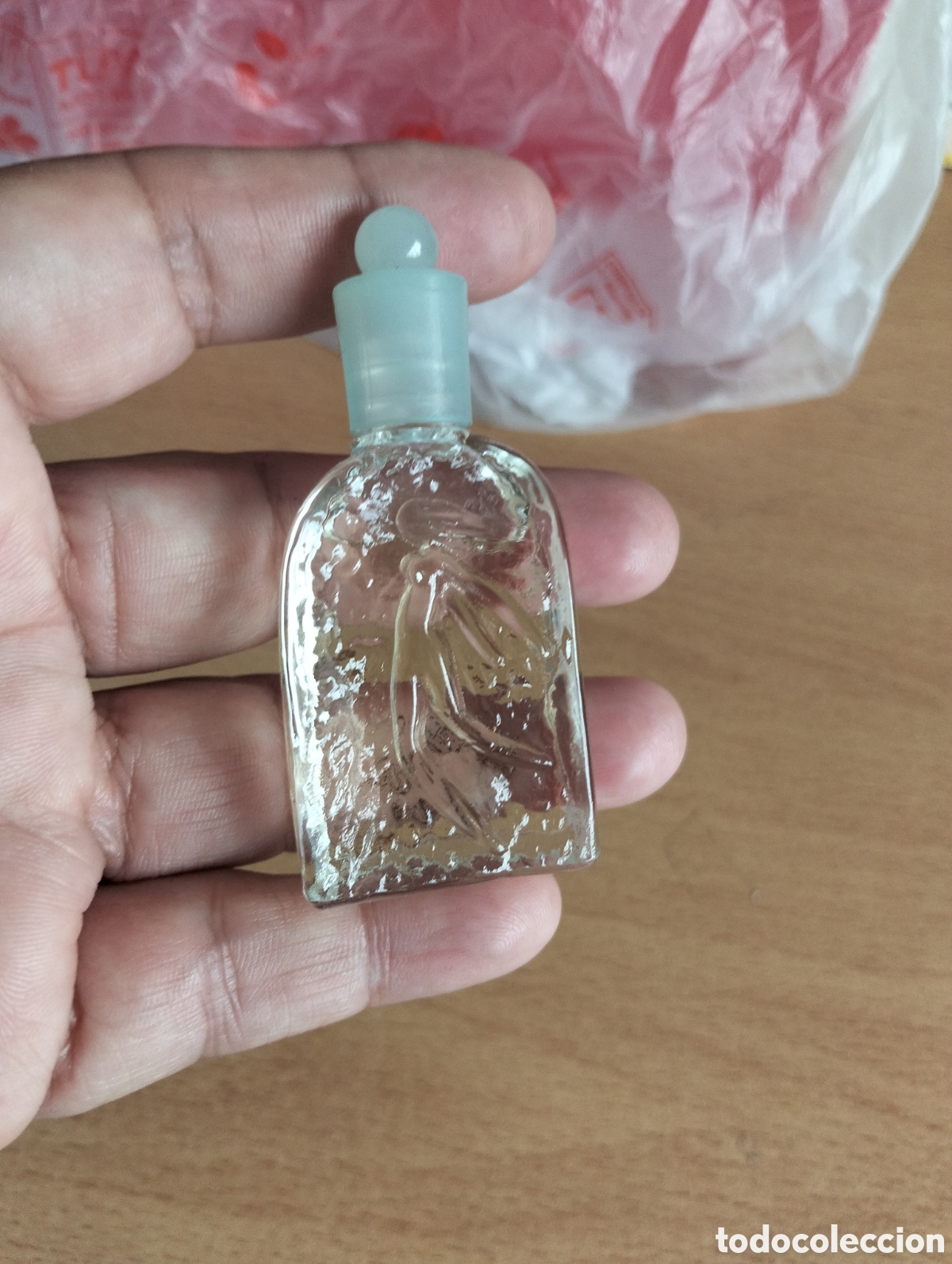 Miniaturas de perfumes antiguos: Rochas mini perfume de colecci&oacute;n - Foto 1