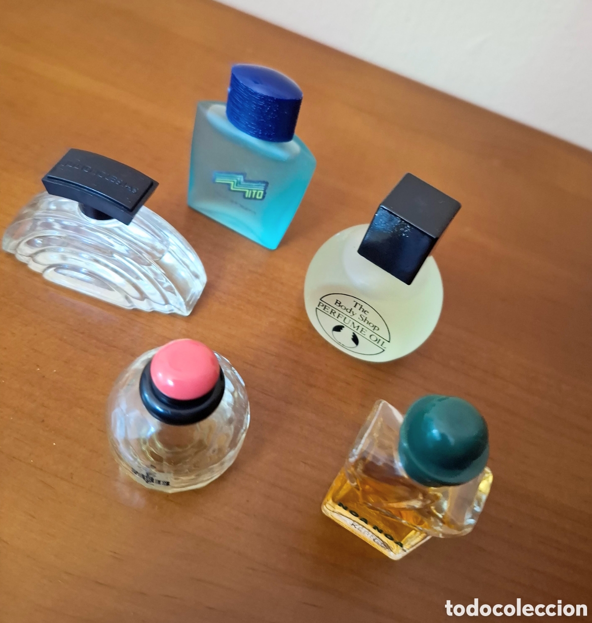Miniaturas de perfumes antiguos: 5 PERFUMES MINIATURA,COLECCIONABLES - Foto 2