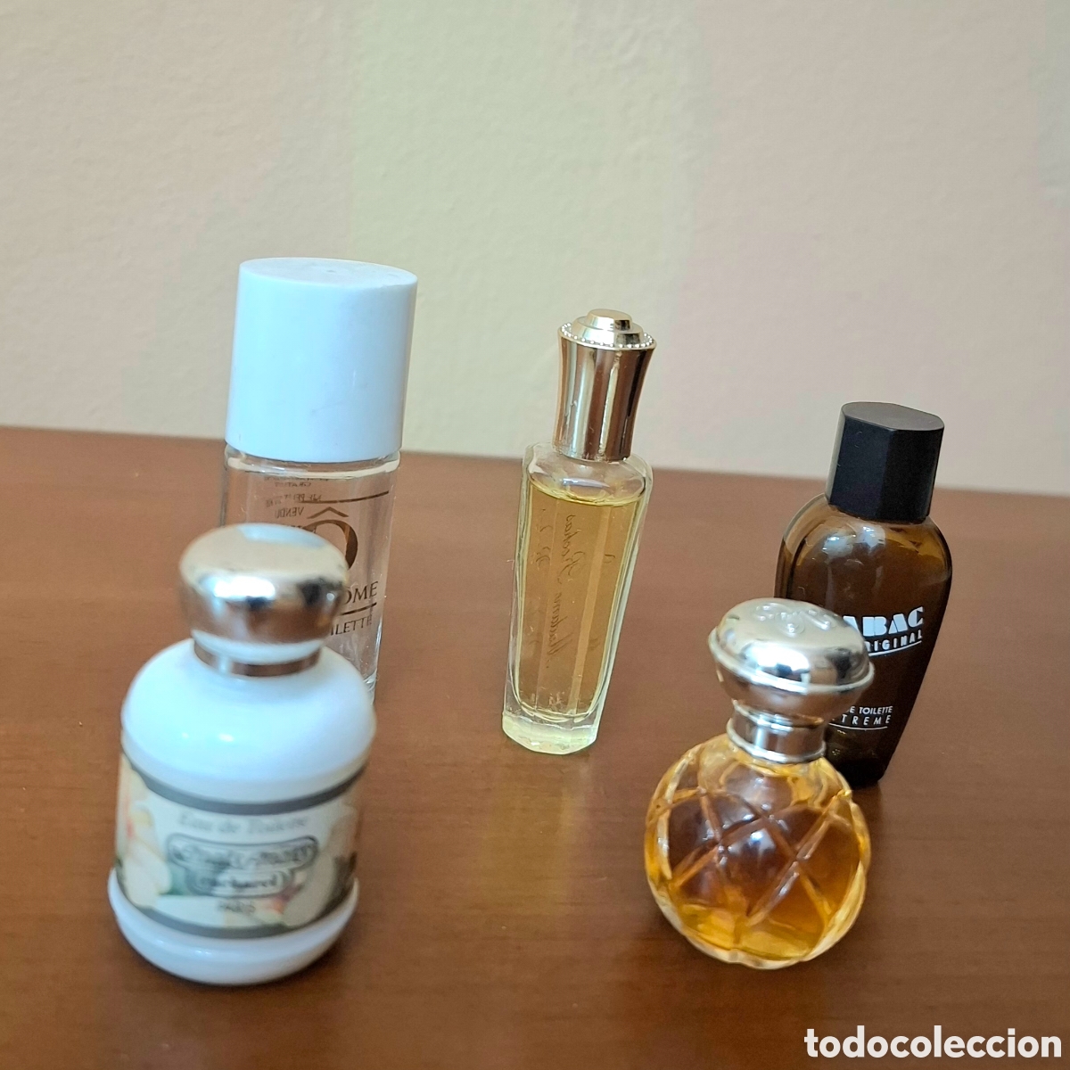 Miniaturas de perfumes antiguos: Miniaturas de perfumes coleccionables - Foto 1