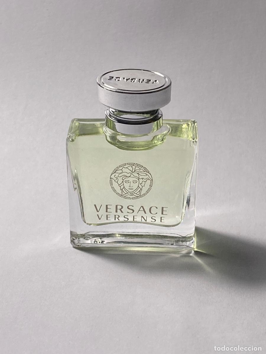 Miniaturas de perfumes antiguos: Miniatura de perfume VERSENSE de VERSACE - Foto 1