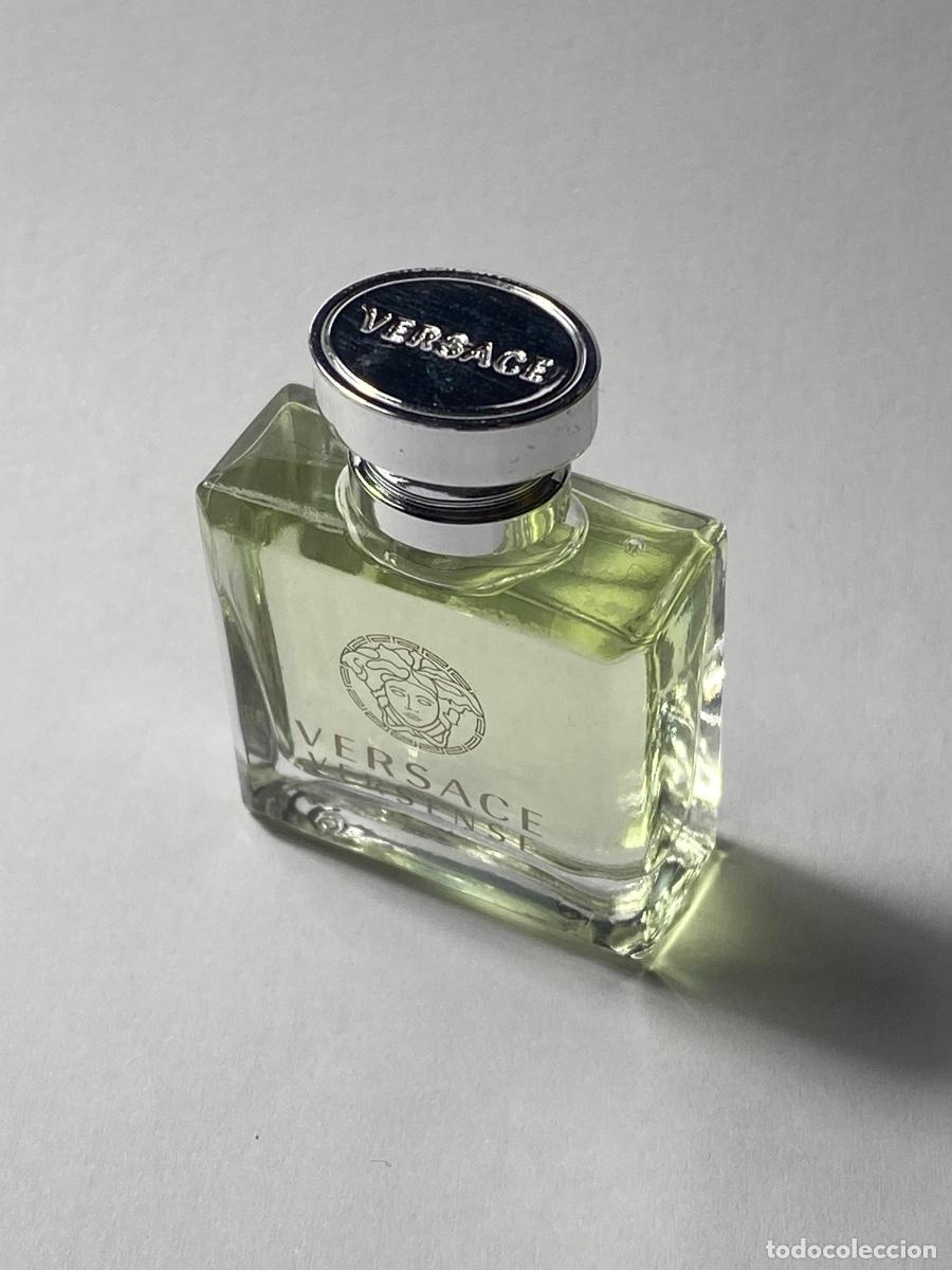 Miniaturas de perfumes antiguos: Miniatura de perfume VERSENSE de VERSACE - Foto 2