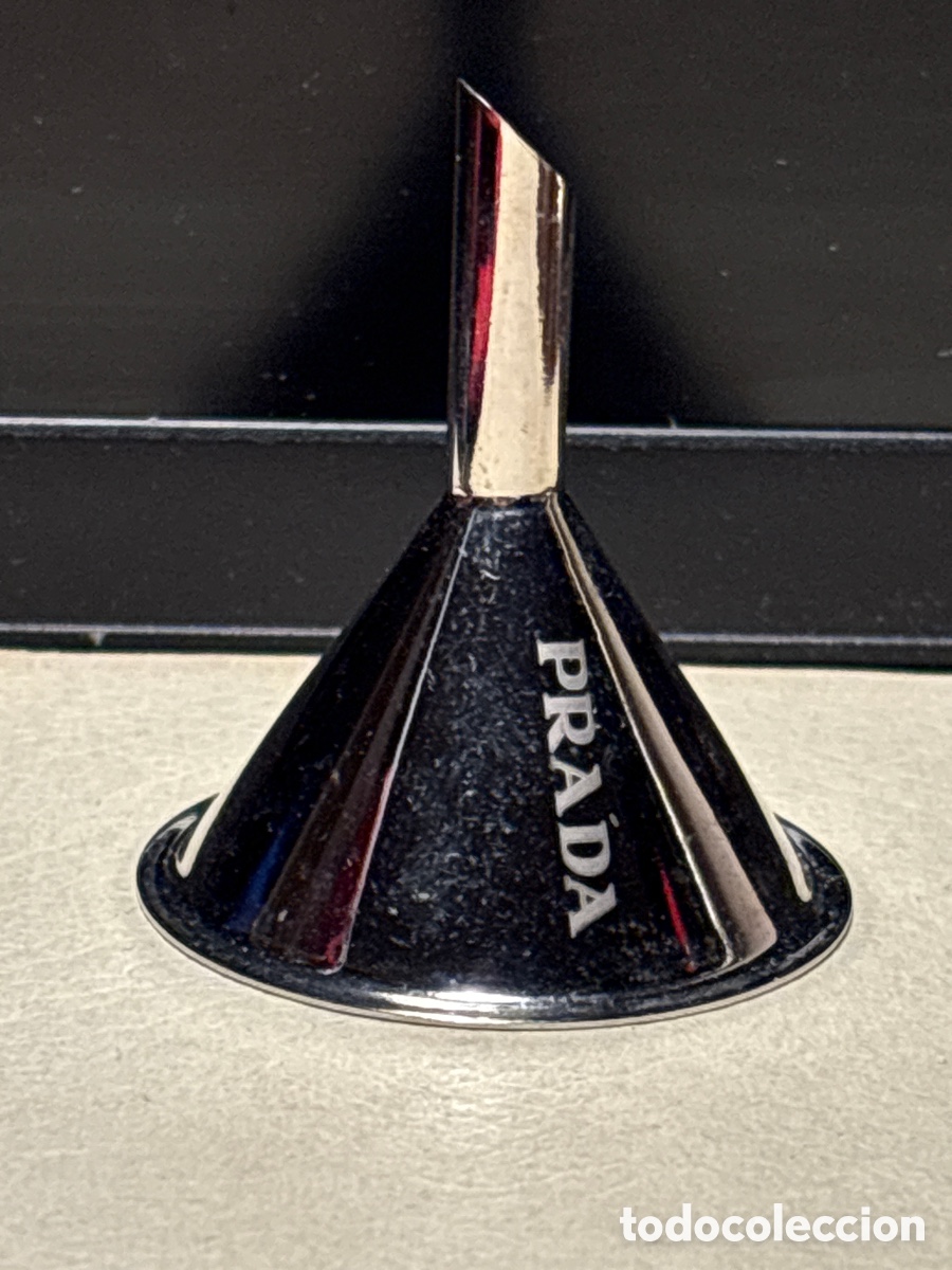 &Eacute;chantillons de parfums anciens: EMBUDO PARA RELLENAR COLONIA PERFUME PRADA