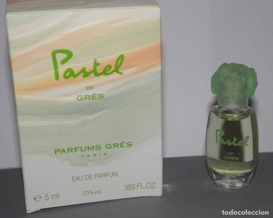 Miniaturas de perfumes antiguos: FRASCO MINIATURA DEL PERFUME PASTEL DE GR&Eacute;S - Foto 1
