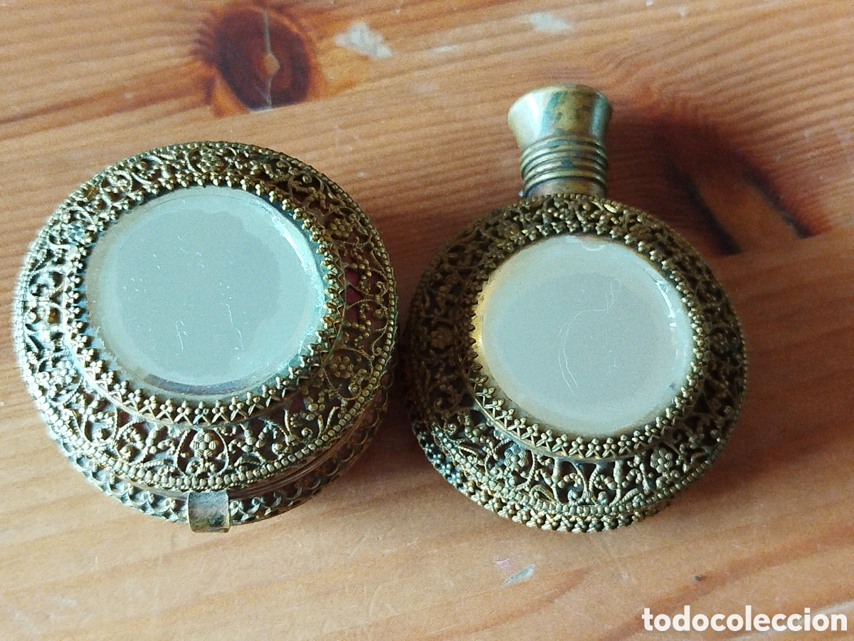 Miniaturas de perfumes antiguos: Polvera y frasco de perfume - Foto 1