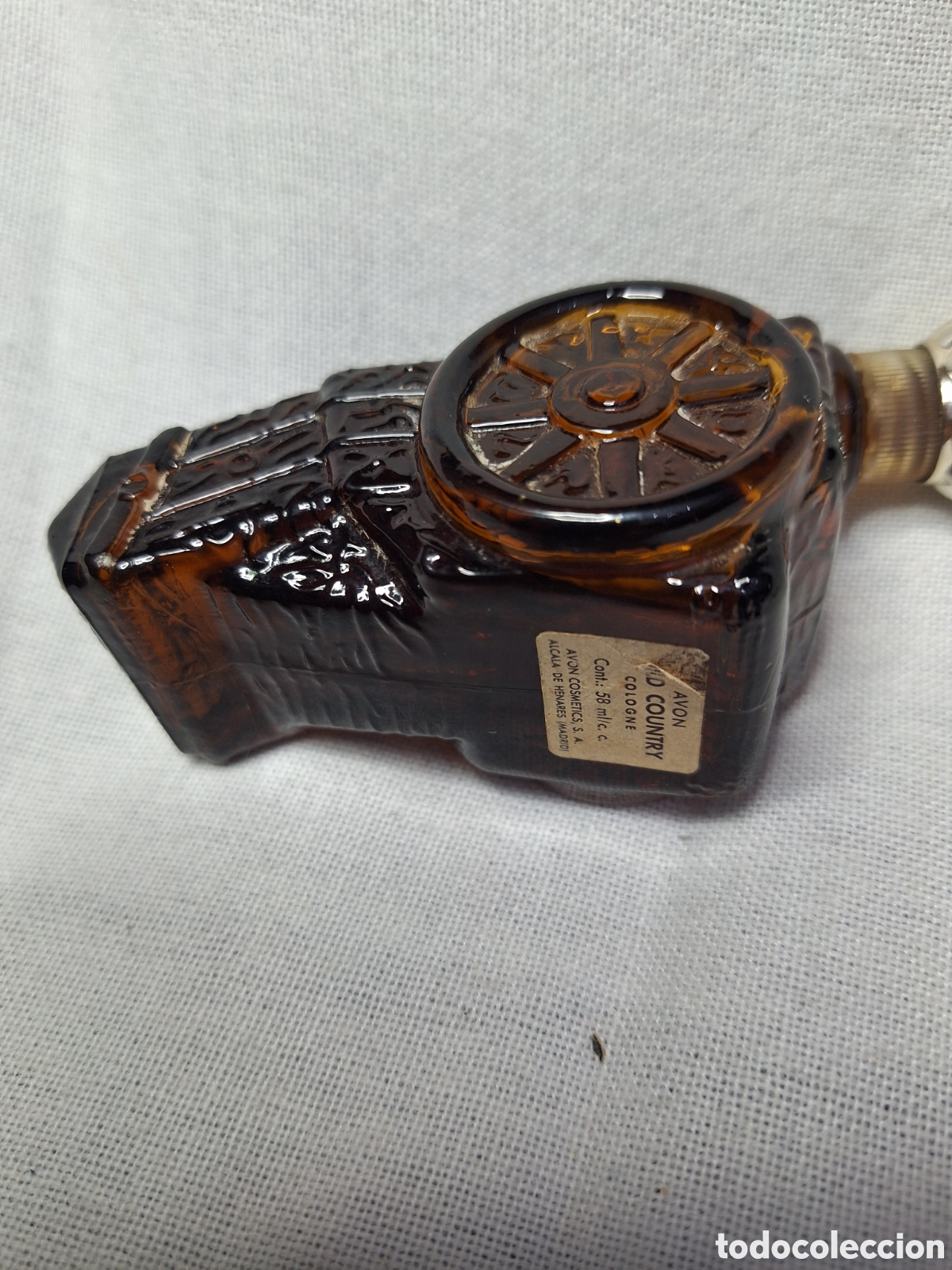 Miniaturas de perfumes antiguos: Dos botellas de colonia Avon - Foto 4