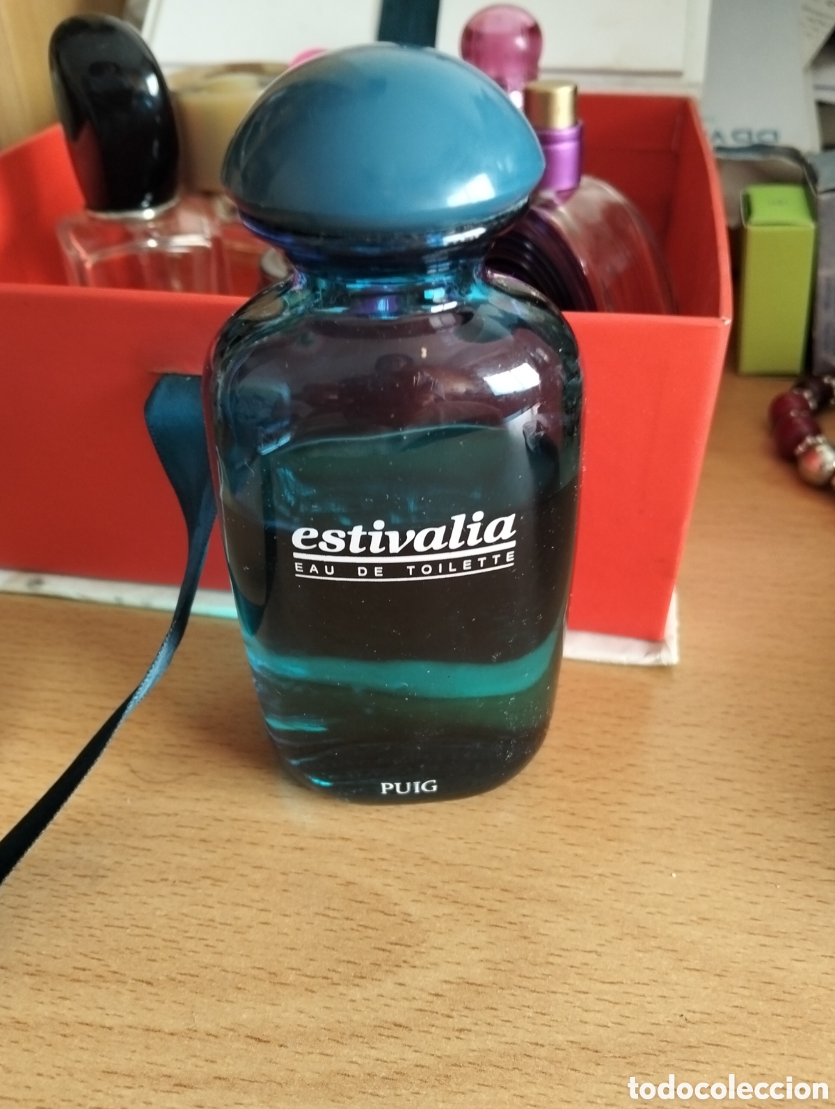 Miniaturas de perfumes antiguos: Est&iacute;valia EAU de toilette Antonio Puig 100 ml..leer