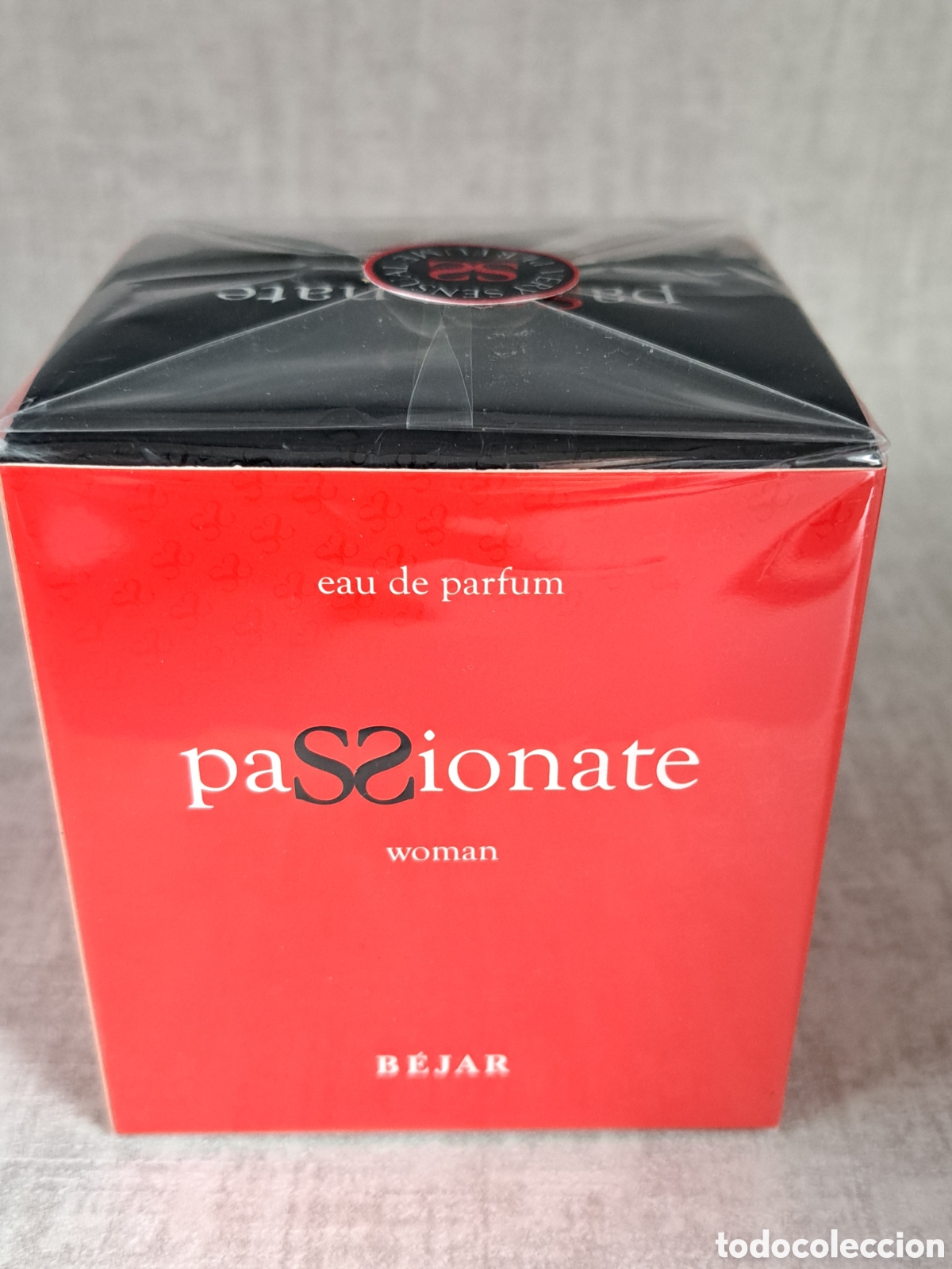 Miniaturas de perfumes antiguos: Passionate Woman de Bejar es una fragancia de la familia olfativa Amaderada Arom&aacute;tica para Mujeres.