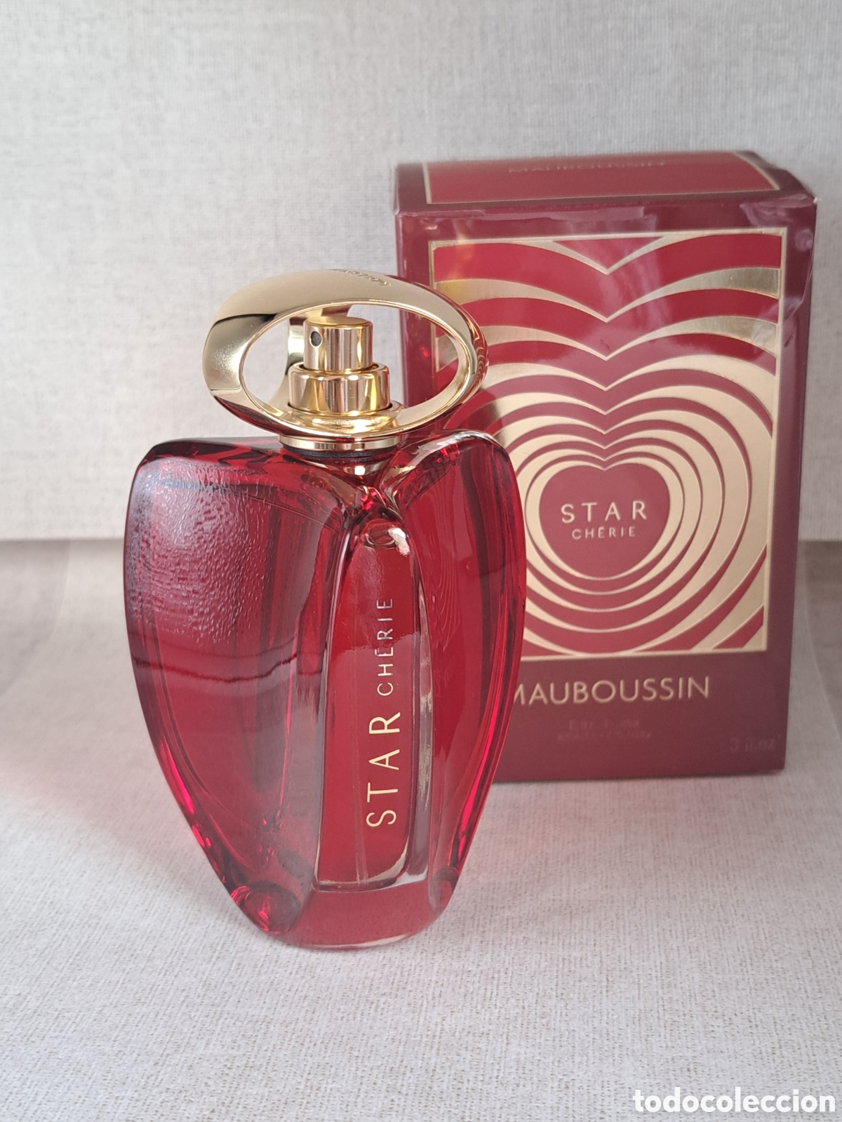 Miniaturas de perfumes antiguos: Star Ch&eacute;rie de Mauboussin es una fragancia de la familia olfativa Floral Frutal Gourmand