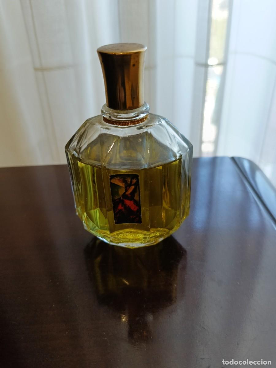 Miniatures of antique perfumes: MAJA. Myrurgia. 100 ml.