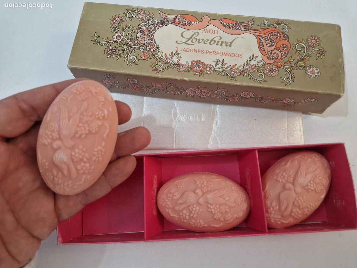 Miniaturas de perfumes antiguos: antigua caja 3 pastillas jabon vintage Avon forma figura relieve pajaro love bird perfumado